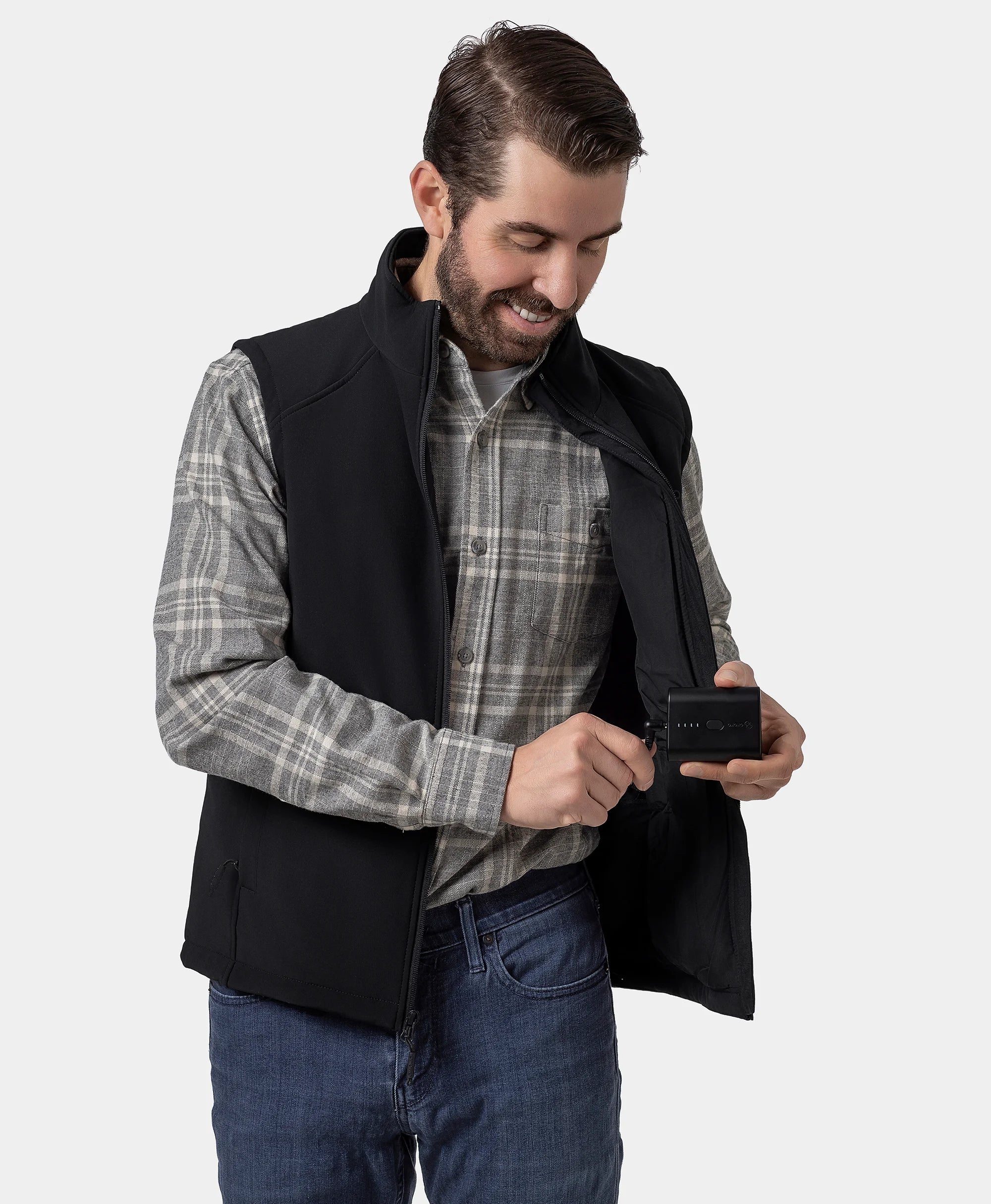 ORORO Heated Men's Heated Softshell Vest - Lower Back Heating - Image 7