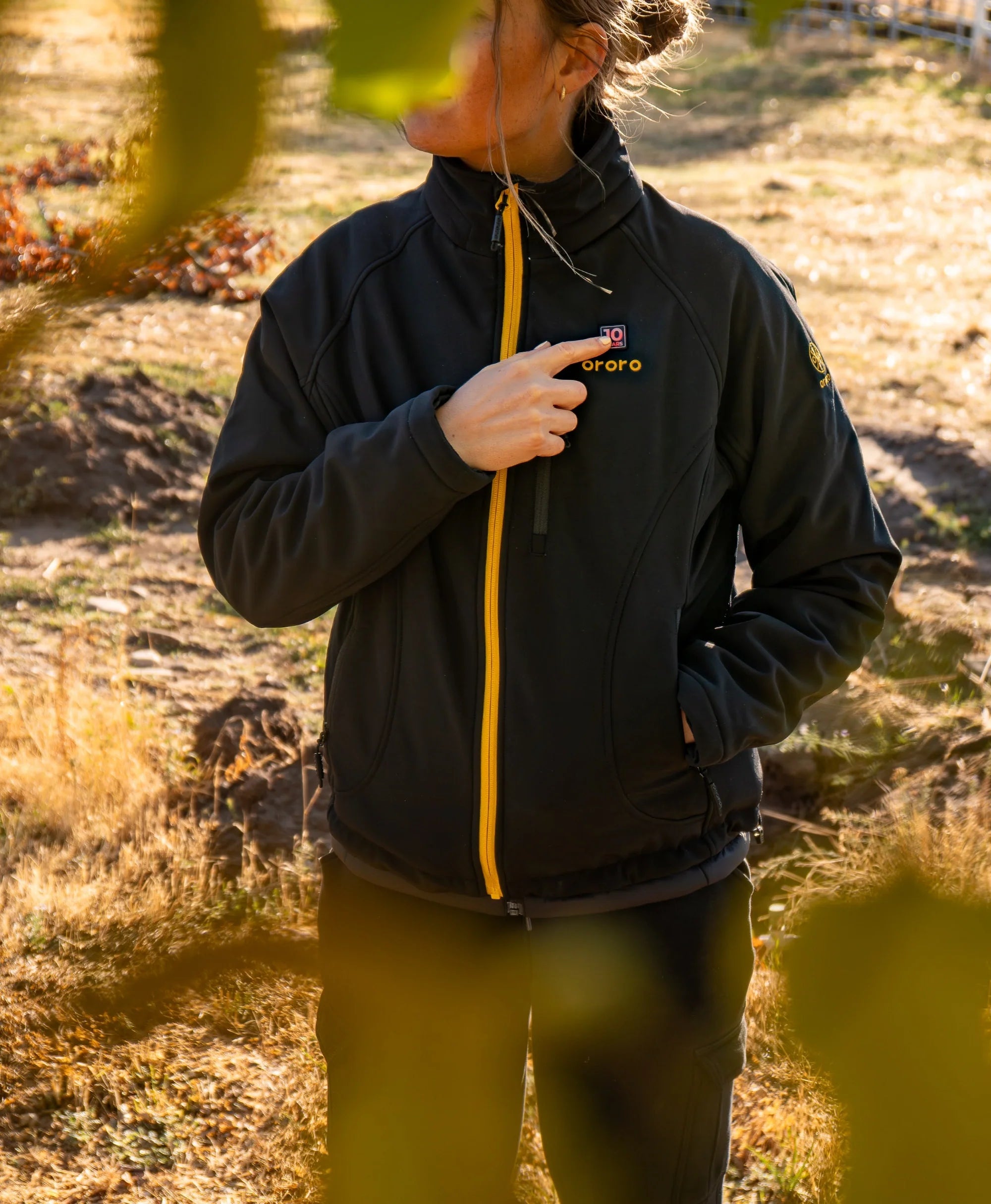 ORORO Heated Women's 4-Zone Classic Heated Jacket (10-Year Anniversary Limited Edition) - Black & Gold - Image 7
