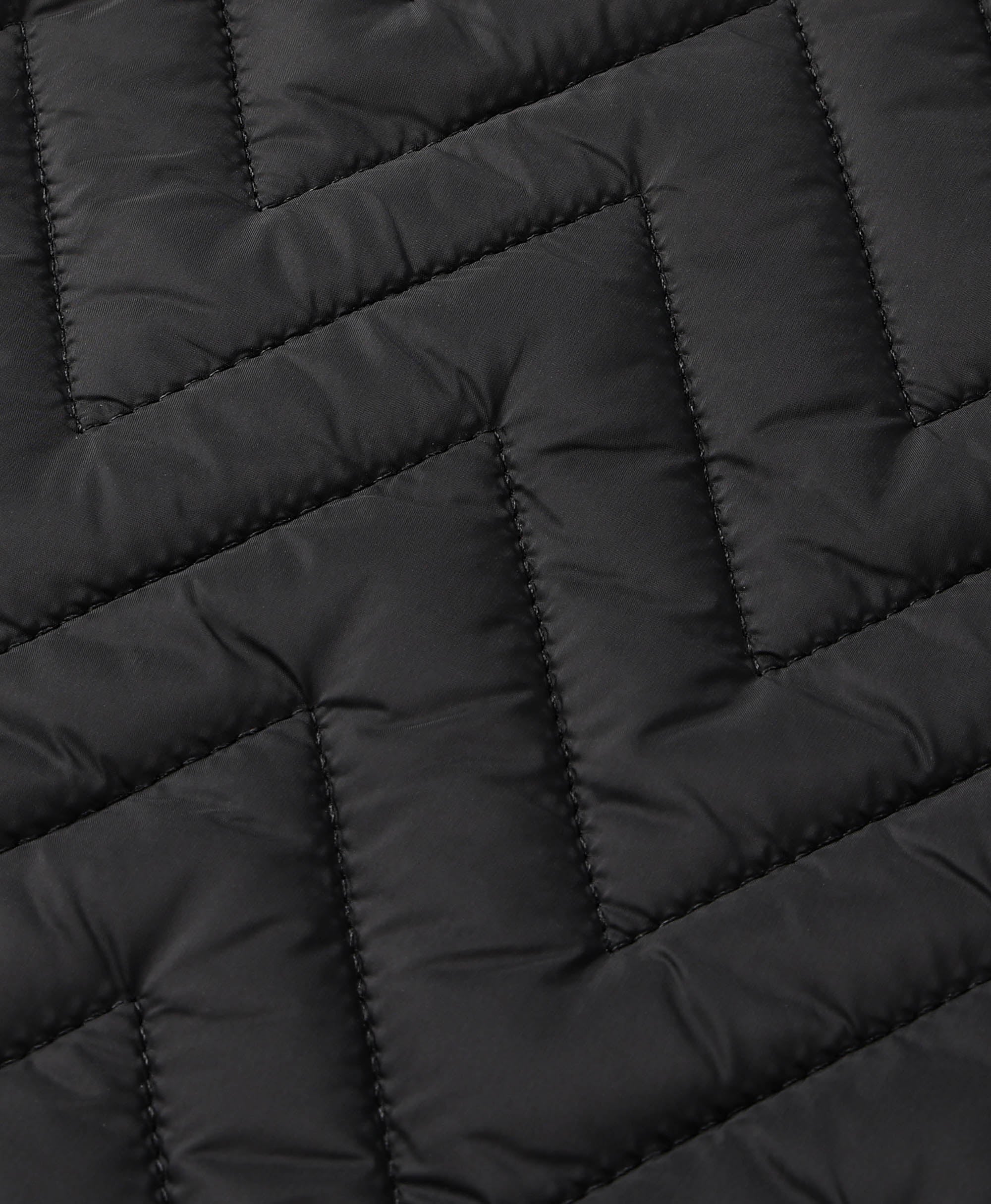ORORO Heated Women's Heated Chevron Quilted Vest (Apparel Only) - Image 24