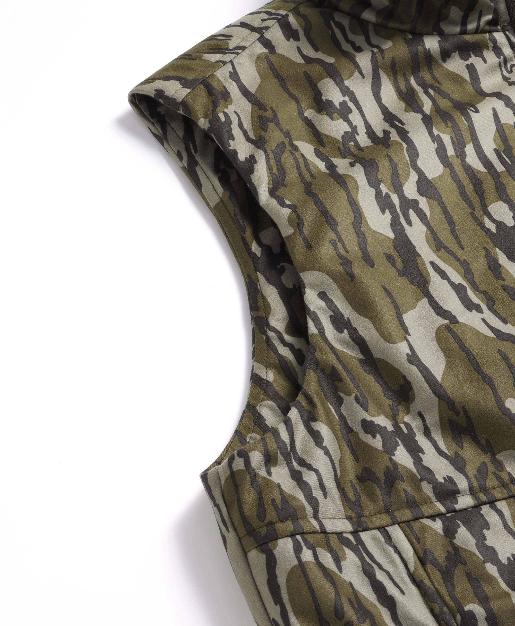 ORORO Heated Men's Heated Hunting Vest - Mossy Oak® Bottomland Pattern - Image 11
