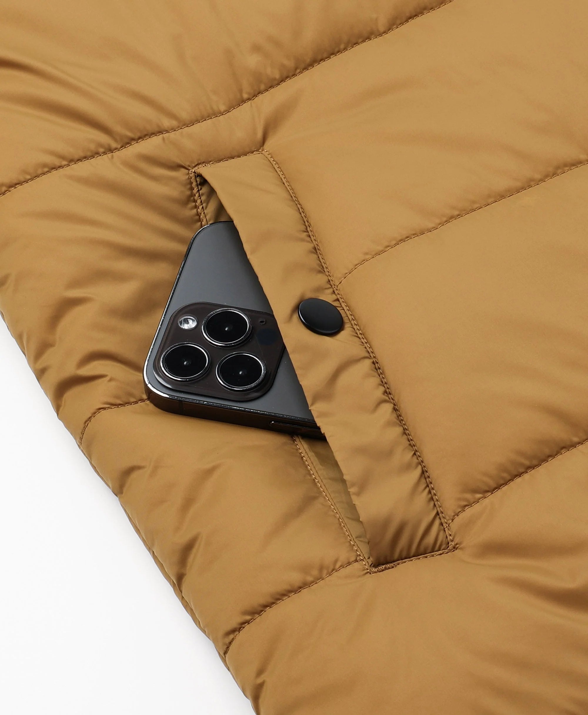 ORORO Heated PuffLyte™ Men's Heated Lightweight Vest - Dark Khaki (Apparel Only) - Image 10
