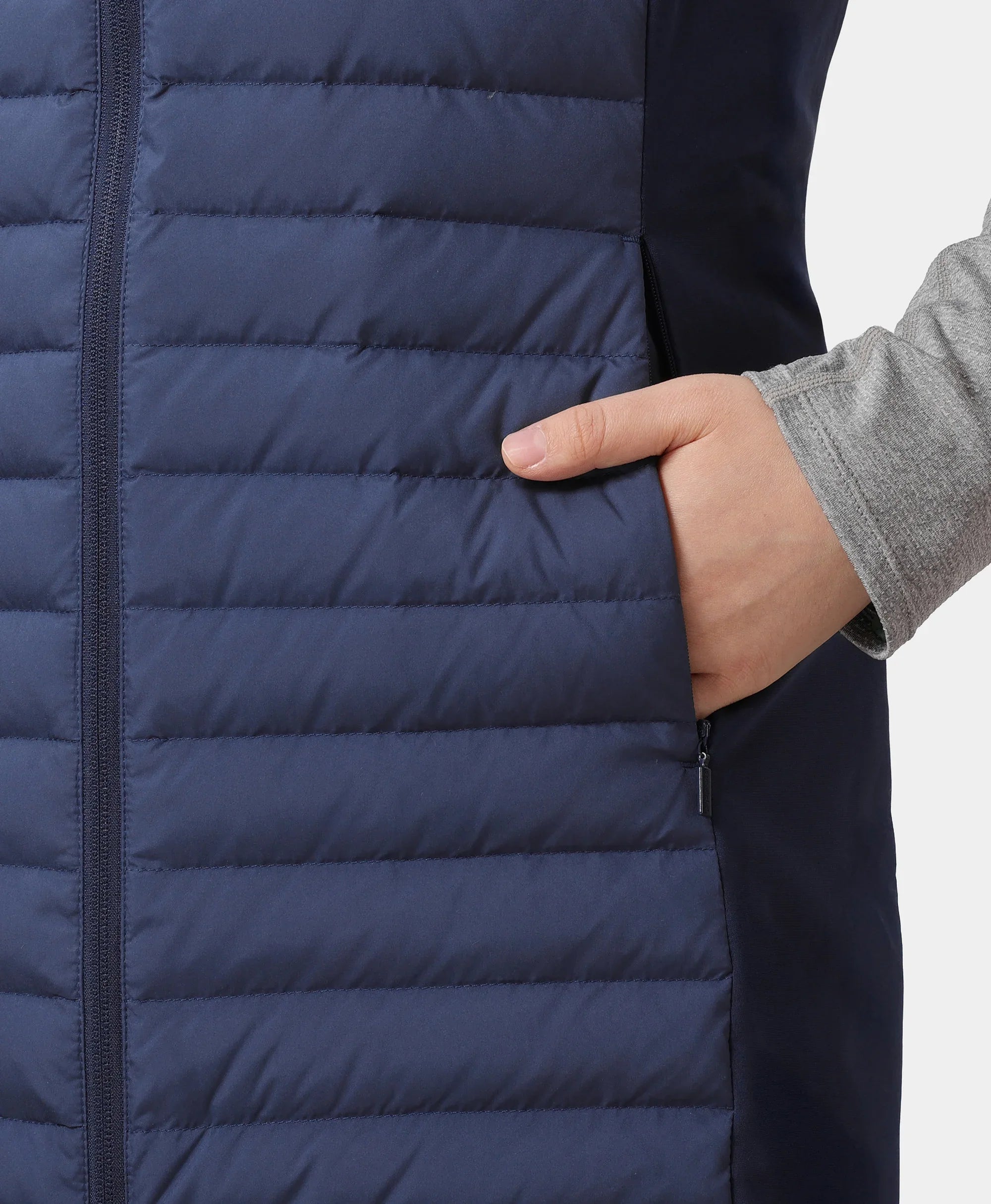 ORORO Heated Cloudmere Women's 5-Zone Heated Long Down Vest - Image 3
