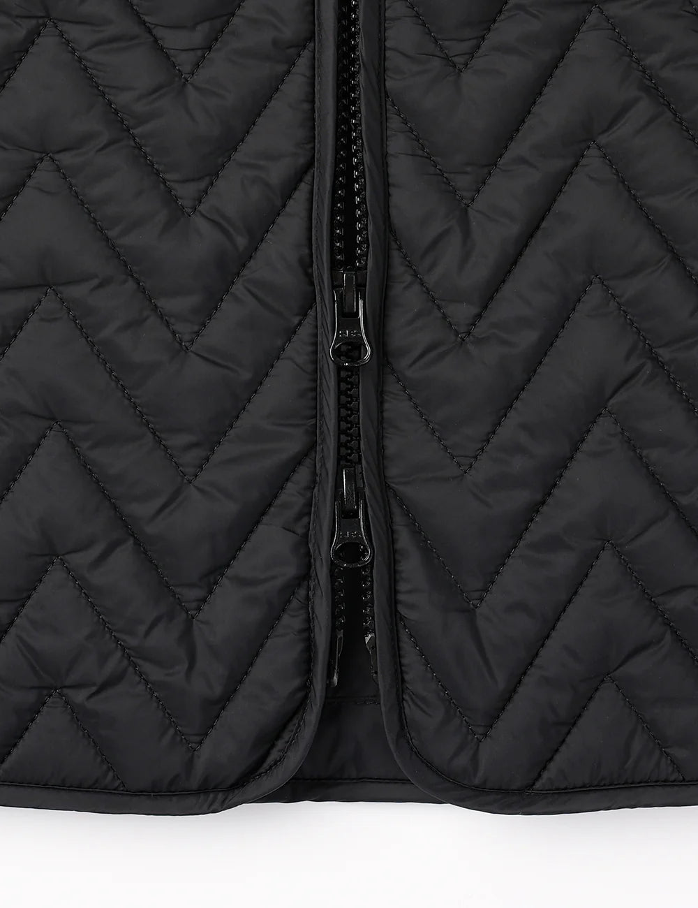 ORORO Heated Women's Heated Chevron Quilted Vest - Image 18
